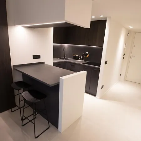 Apartment G&m Place *